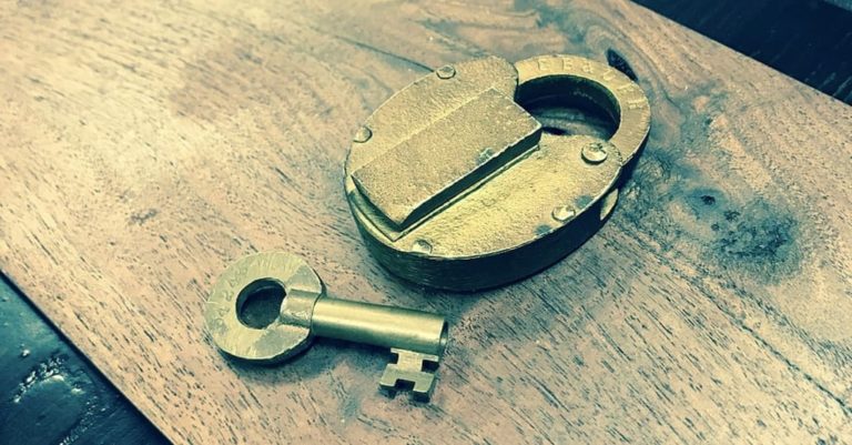 Password security statistics represented by an old fashioned lock and key